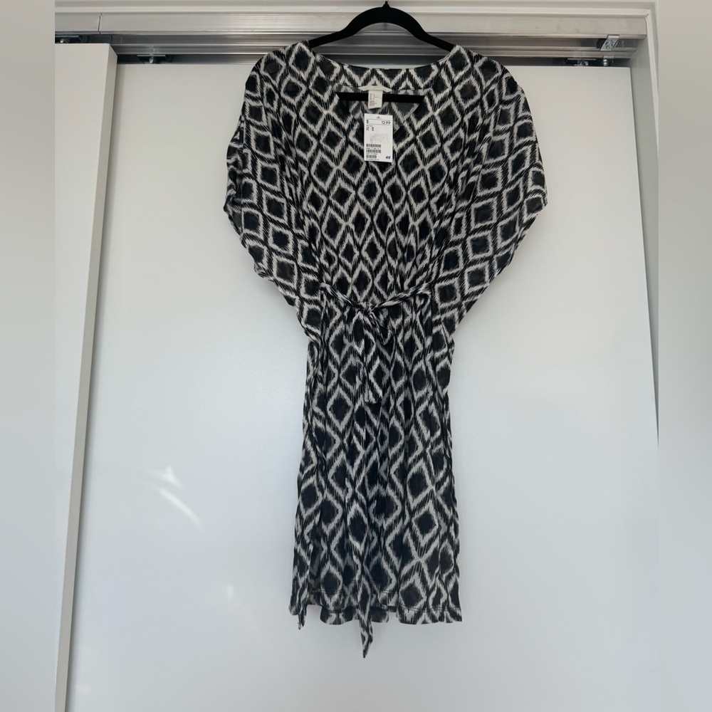 Women’s H&M Geometric Swim Cover M